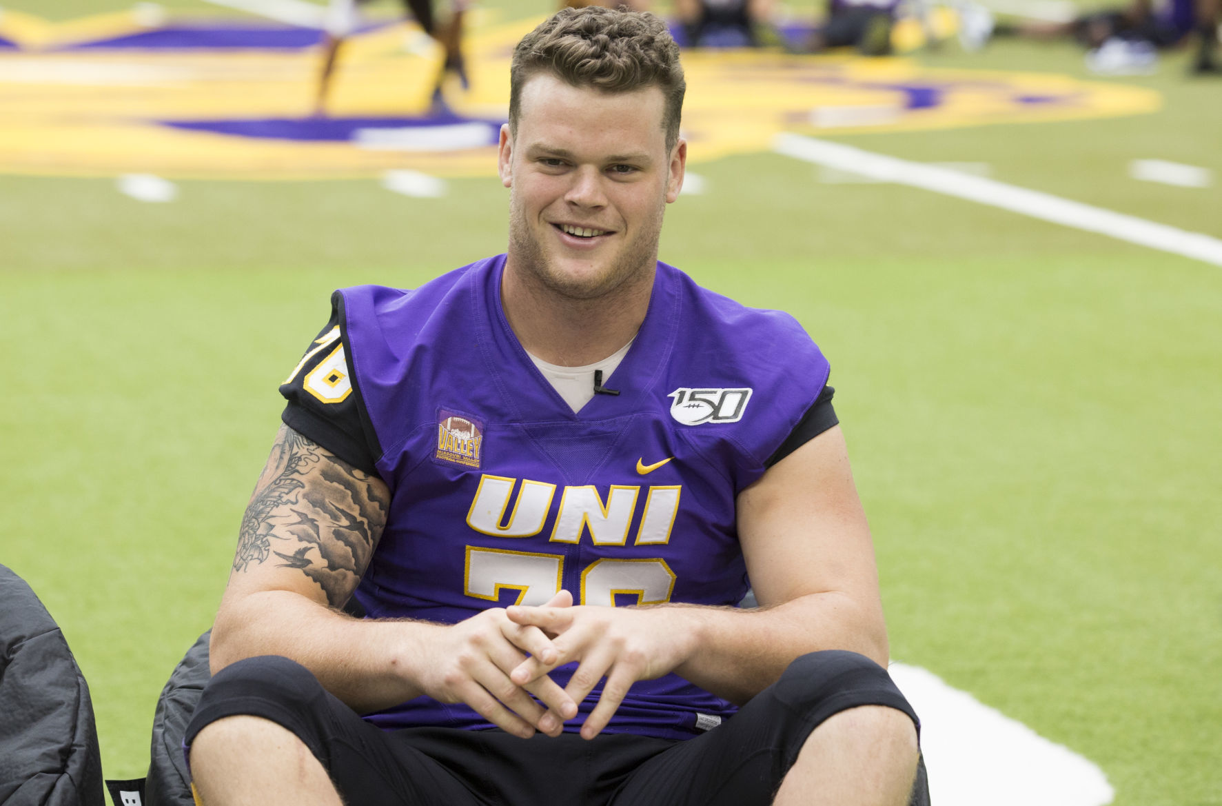 080719kw-uni-football-media-day-09